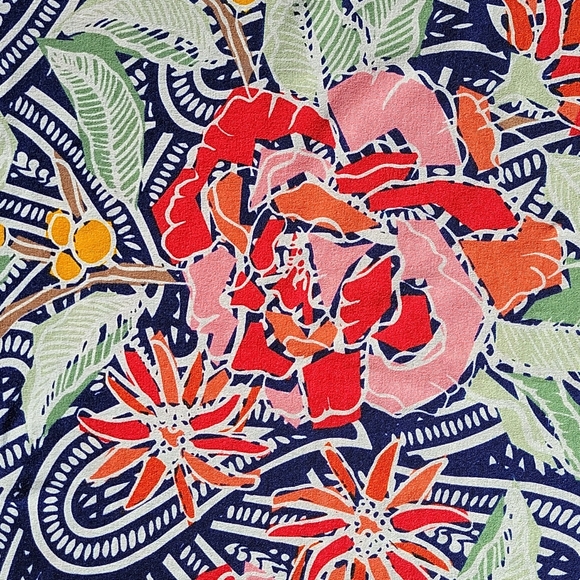 💕 Lularoe XXS Floral Irma Top - Picture 4 of 7